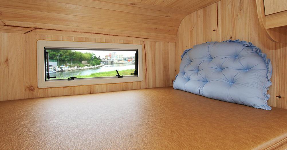 Siesta Caravan Гангнеунг Екстериор снимка