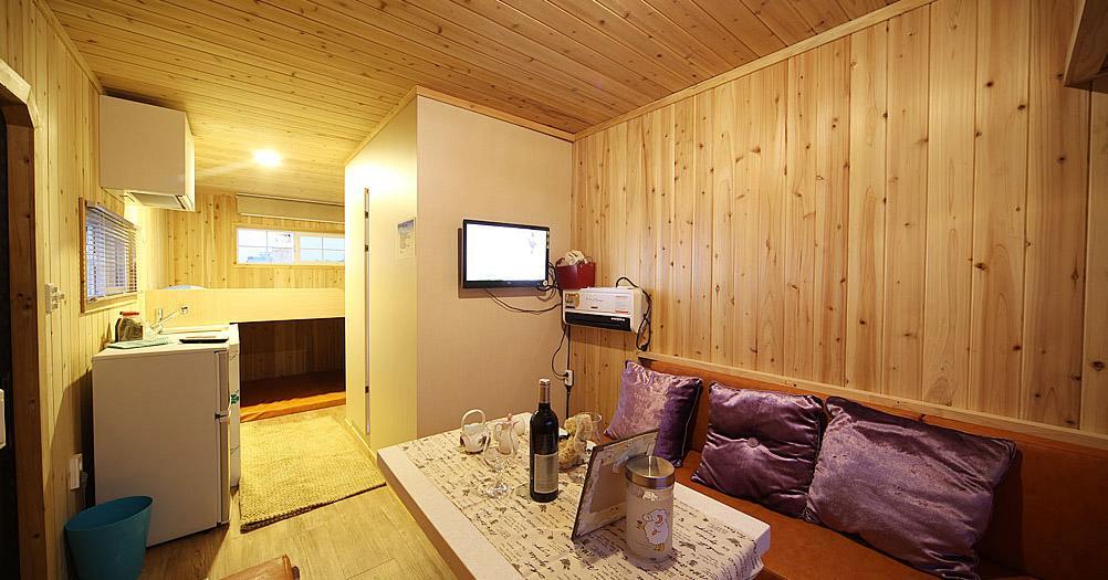 Siesta Caravan Гангнеунг Екстериор снимка